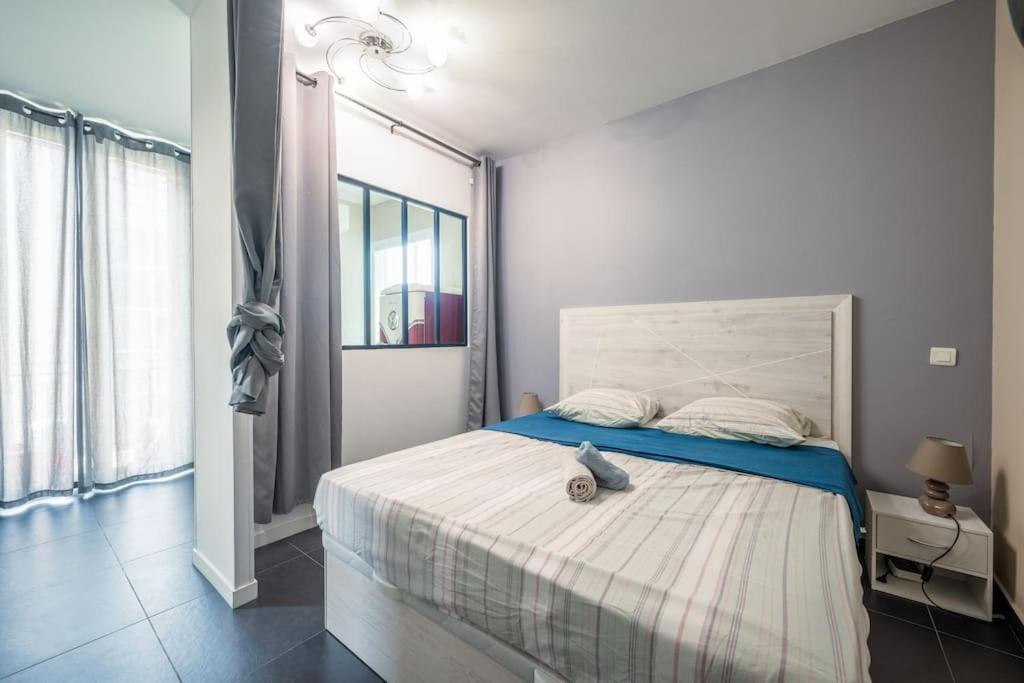 Ferienwohnung Le Balcon De La Baie Des Anges Nizza Exterior foto