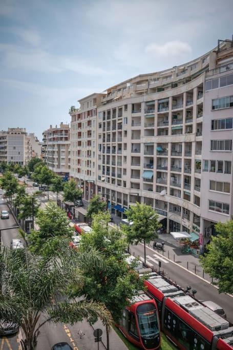 Ferienwohnung Le Balcon De La Baie Des Anges Nizza Exterior foto