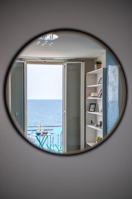 Ferienwohnung Le Balcon De La Baie Des Anges Nizza Exterior foto